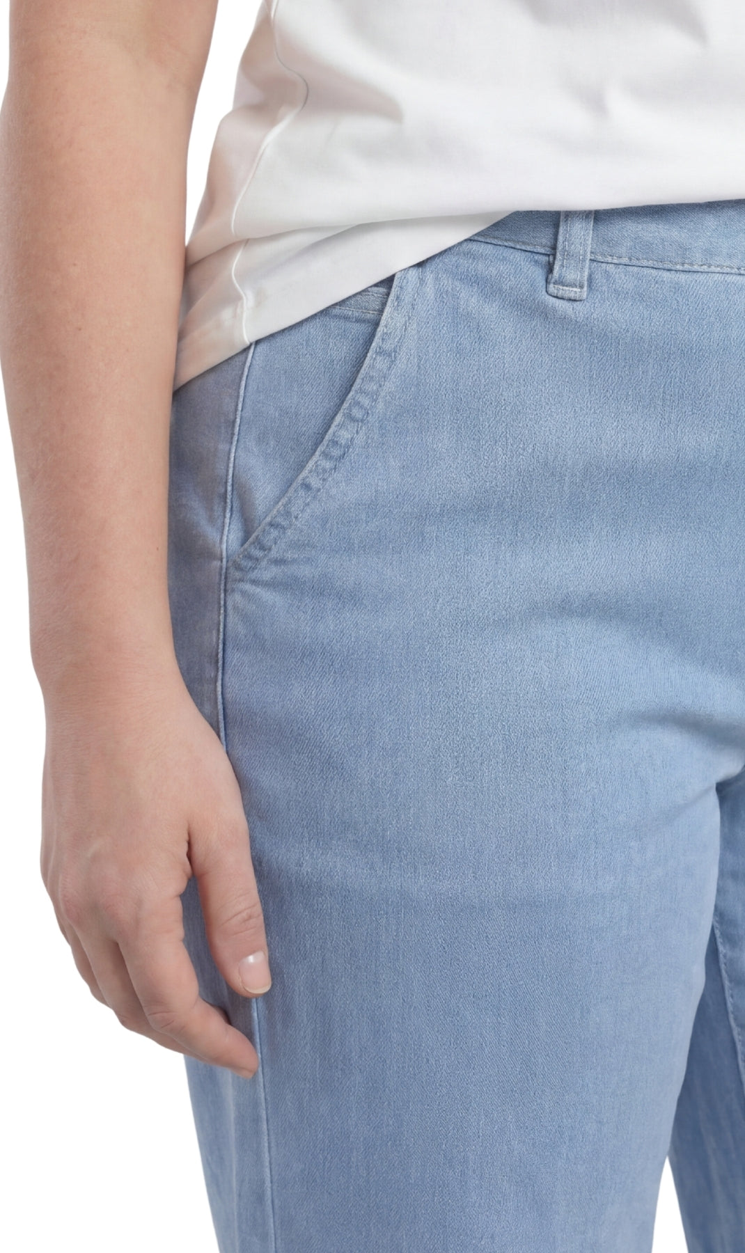 Women's Straight Leg Denim Capri Pants — Lightweight Cotton Blend 14