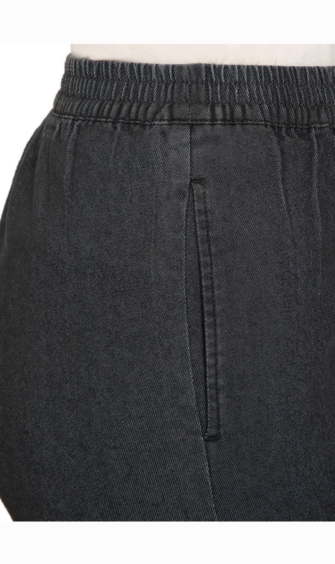Women's Easy Pull-On Bermuda Shorts in Denim and Twill 32